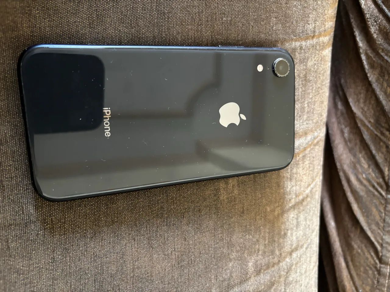 Vendo IPhone XR PRETO 256gb - Foto 2