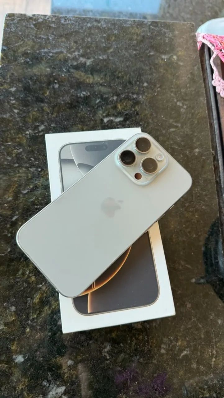 Iphone 16 pro  - Foto 4