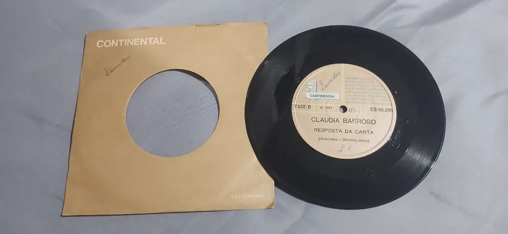 Compacto EP Claudia Barroso - Voce Mudou demais de 1971 - Foto 2