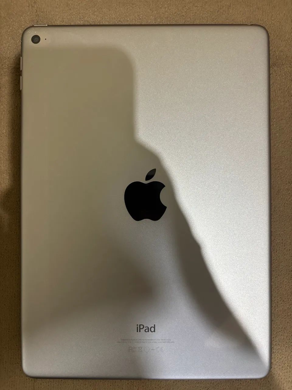 2 Air iPad シルバー 64GB 2 Air iPad Apple 64GB E-Readers e Tablets - 15.8.8 iOS - Wi-Fi iPad本体