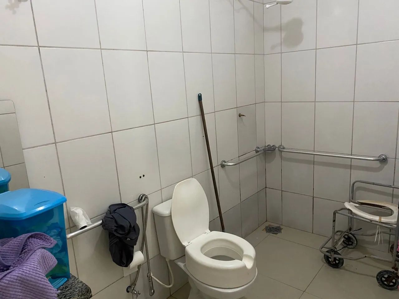 ALUGO CASA TODA MOBILIADA com um espaço de eventos do lado com piscina PARA EVENTO MOTO GP - Foto 12