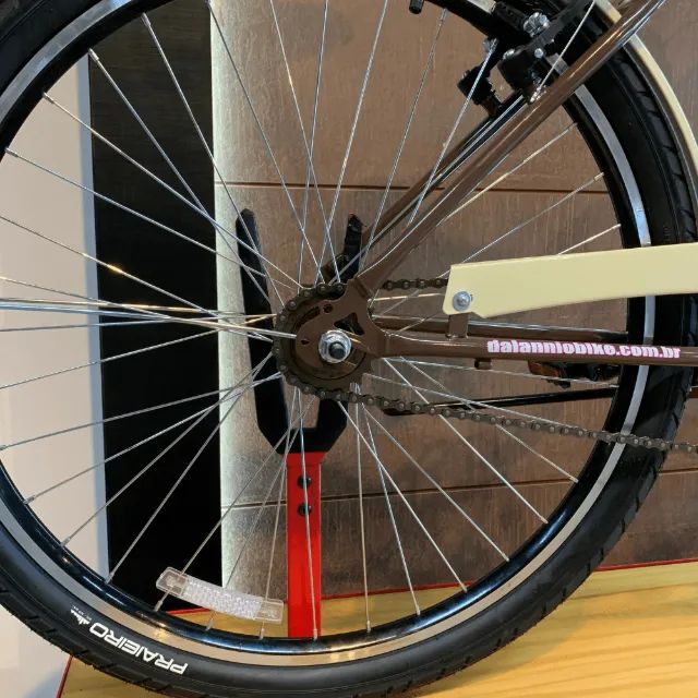 Bicicleta Dalannio Beach Retrô Aro 26 Feminina Marrom e Bege - Foto 3