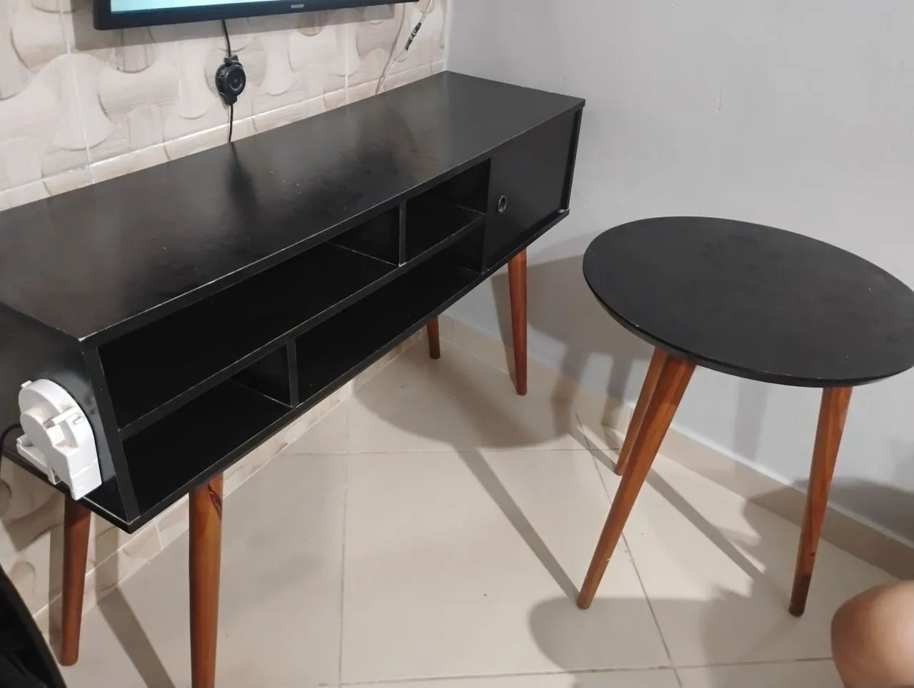 Rack e mesa de centro preto usado - Foto 2