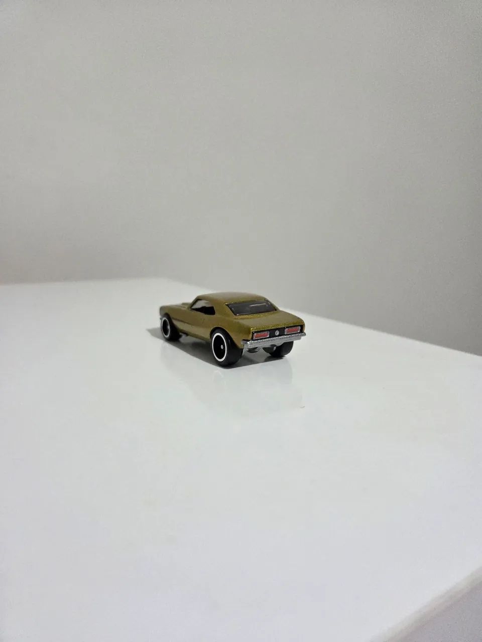 Hot Wheels Camaro 67 premium - Foto 4