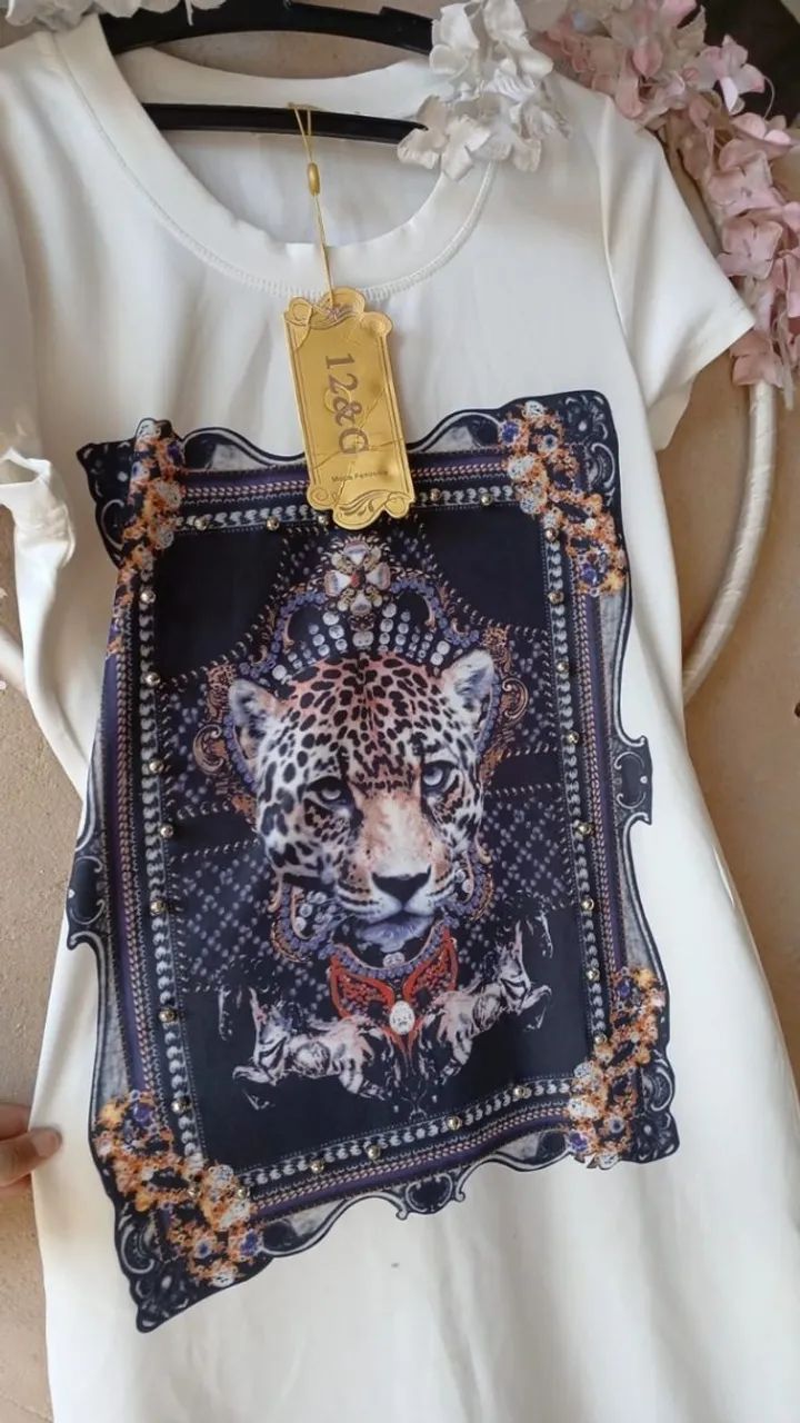 Vestido branco com aplicação em pedras - Foto 2
