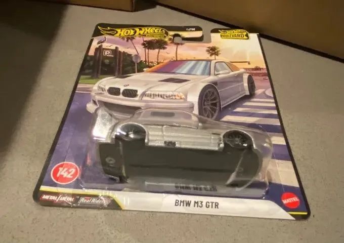 Hot Wheels Boulevard BMW M3 GTR Premium - Foto 2