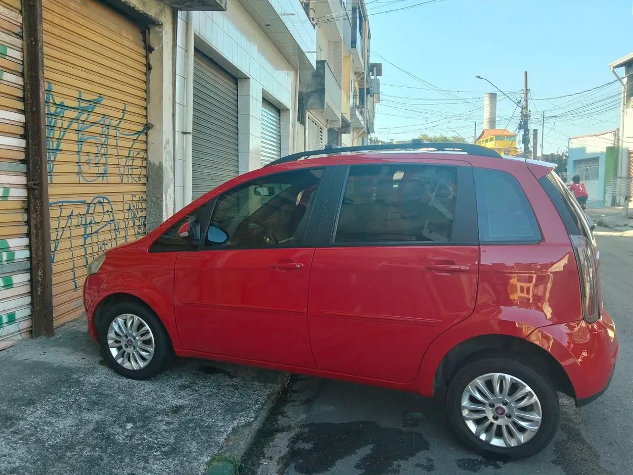 Fiat Idea Attractive 1.4 Fire Flex 8V 5P 2012 - Foto 3