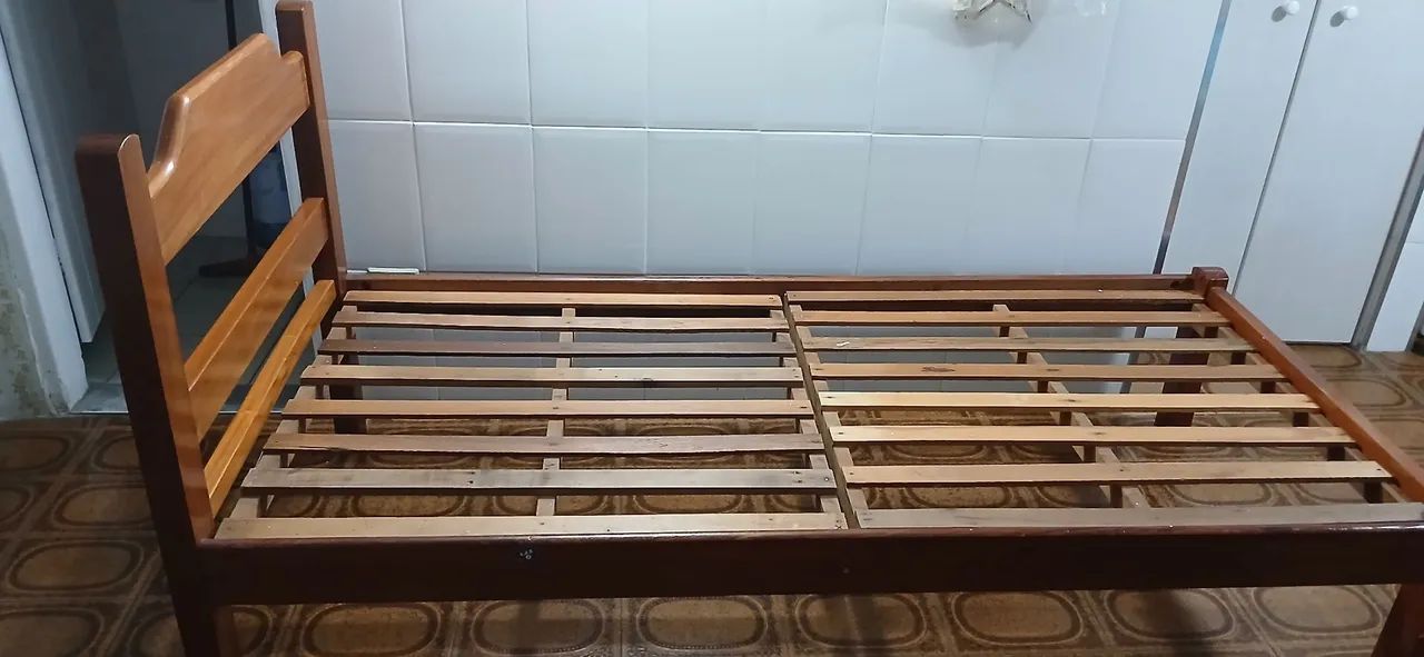 CAMA SOLTEIRO MADEIRA MACIÇA - Foto 2