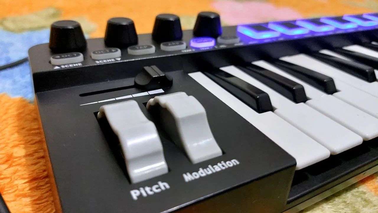 Controlador AMW Mini 32p MIDI - Foto 3