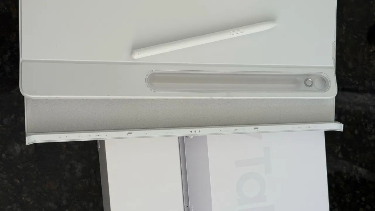 Tablet Samsung Galaxy Tab S10 FE+ WiFi Prata, 128GB, S Pen e Capa Inclusas - Foto 5