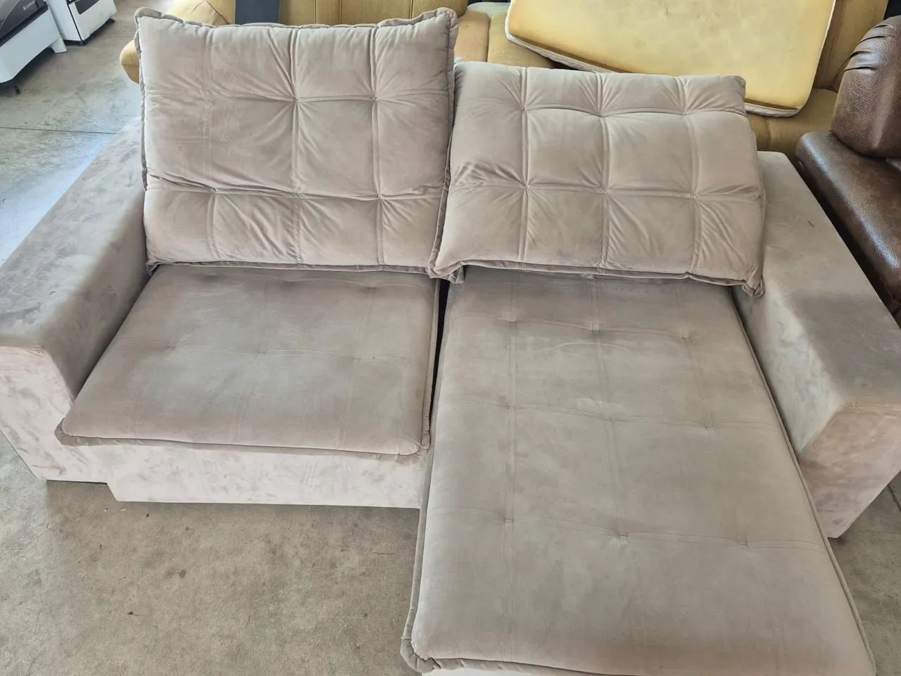 Vendo lindíssimo e luxuoso sofá retrátil e reclinavel - Foto 3