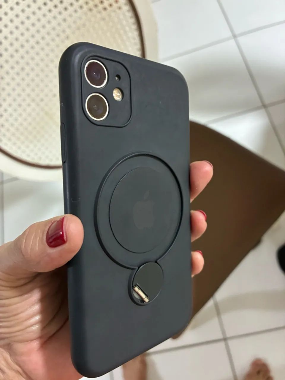 IPhone 11 !!Super Conservado semi novo. - Foto 4
