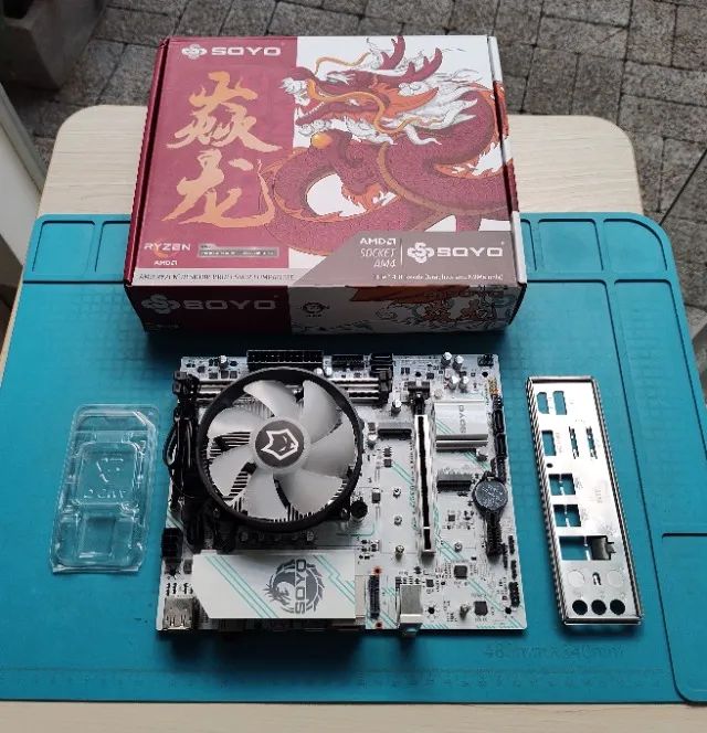 Kit Gamer Ryzen 7 3700X e Soyo B550M ARGB
