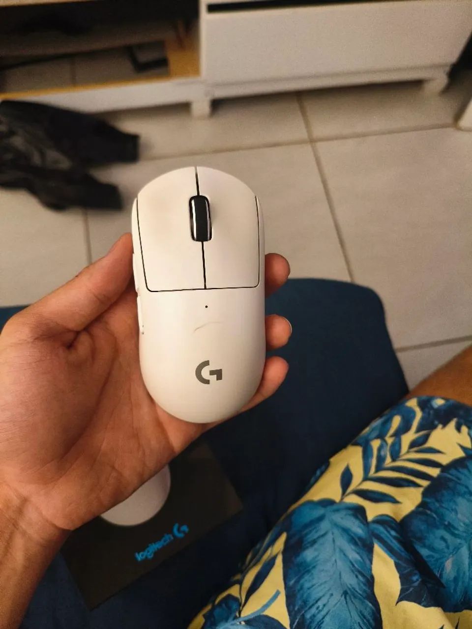 Vendo Mouse Logitech G pro superlight - Foto 3