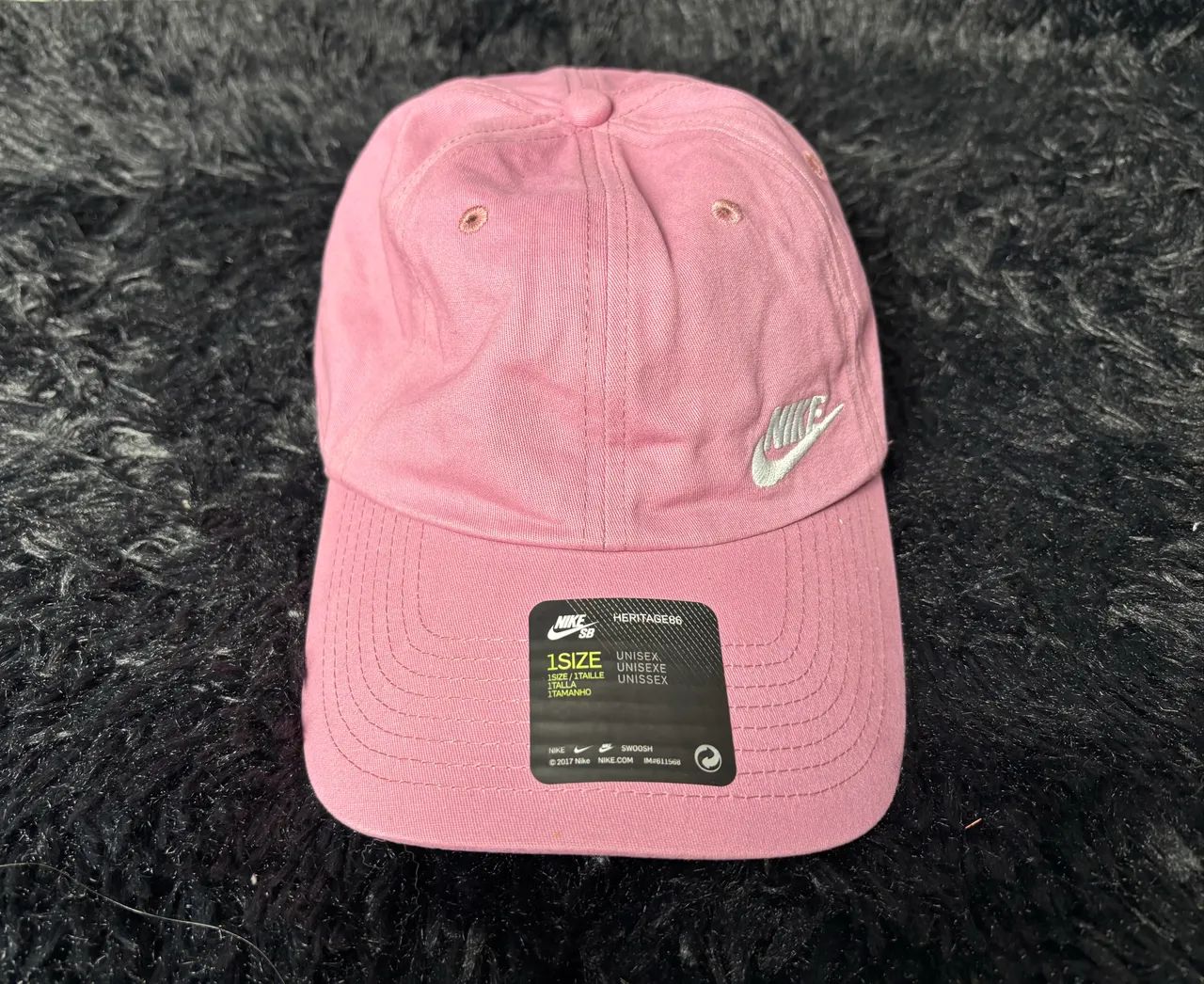 Boné Nike rosa 