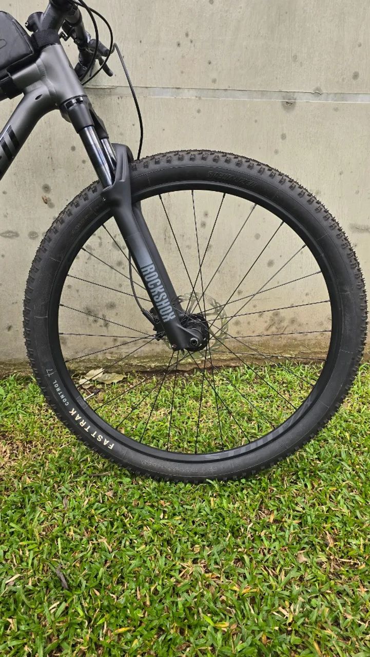 Bicicleta Specialized Chisel Aro 29 Tamanho M Grafite - Foto 5