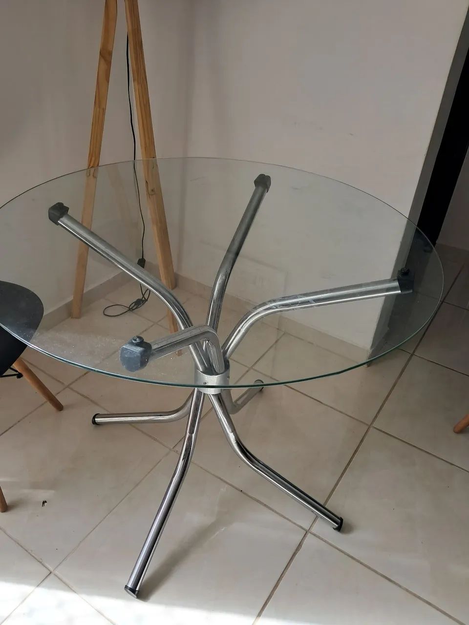 Mesa com 4 cadeiras  - Foto 5