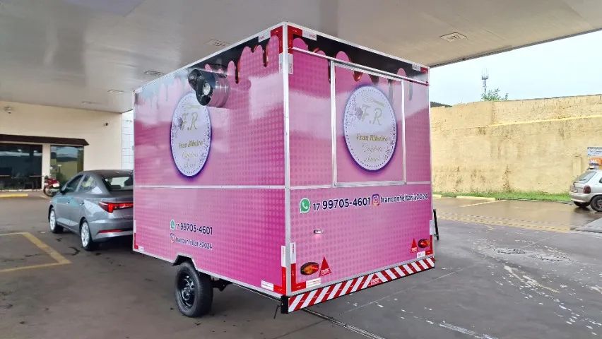 Trailer bolos food