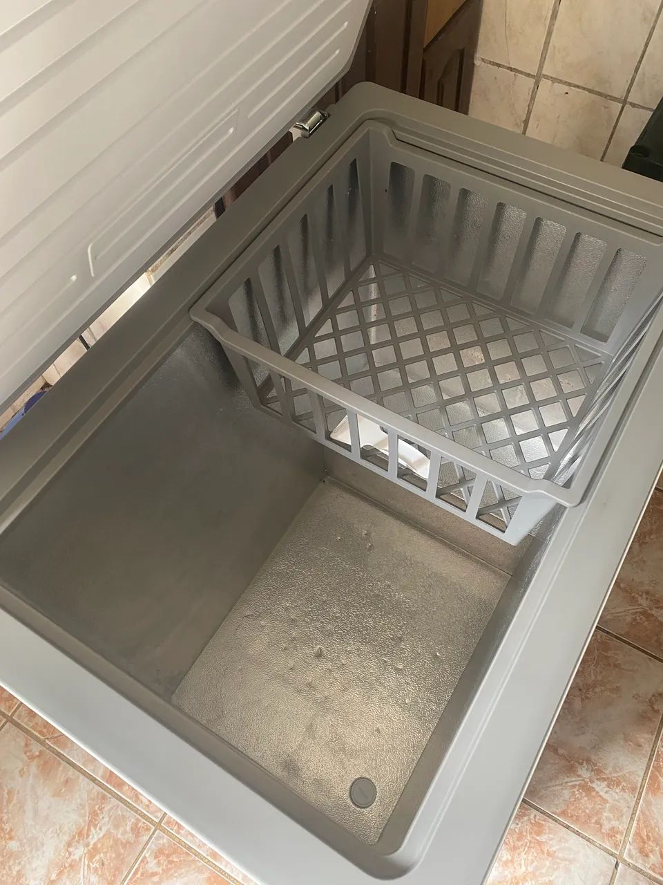 Vendo freezer midea 198 L  - Foto 2
