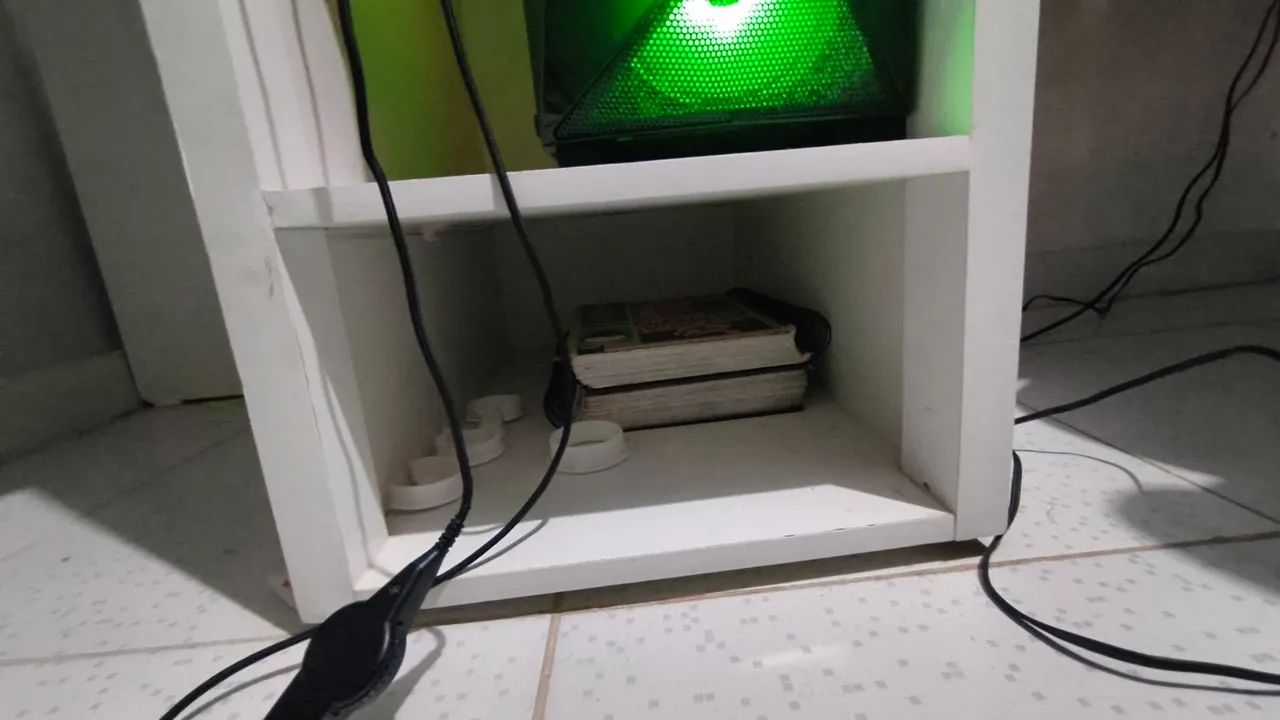 Mesa 130x60x75 home office / escritório/ estudo - Foto 4