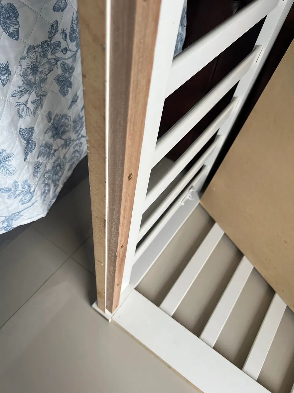 Cama solteiro branca - Foto 2