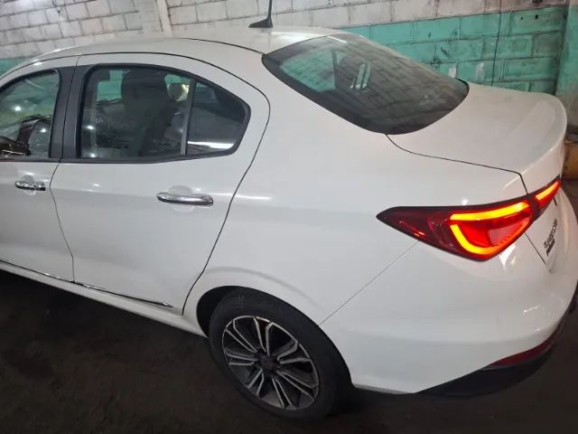 Fiat Cronos Precision 1.8 16V Flex Aut. 2019 - Foto 5