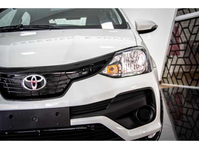 TOYOTA ETIOS 1.5 X PLUS 16V FLEX 4P 2019 - Foto 3