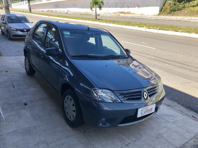 Renault Logan 2010 - Foto 3