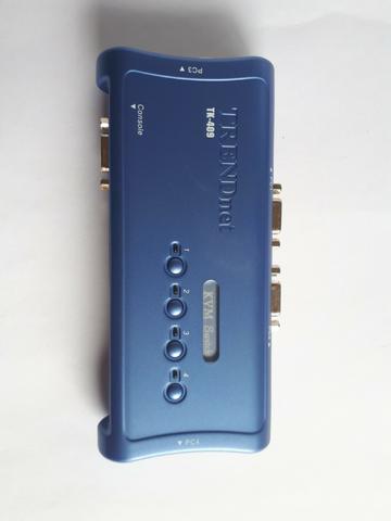 Kit chaveador Kvm TK-409K - USB 4 portas com áudio - Foto 2