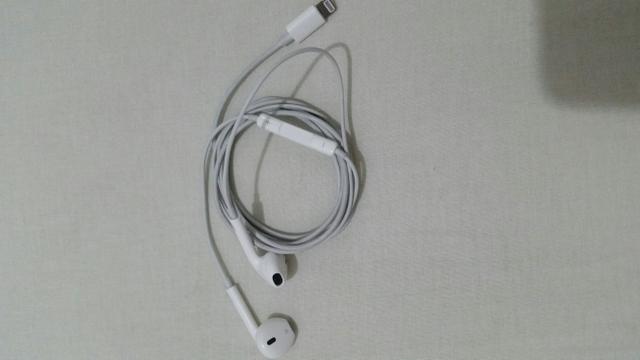 Earpods Lightining para IPhone e Ipod Original com caixa - Foto 3