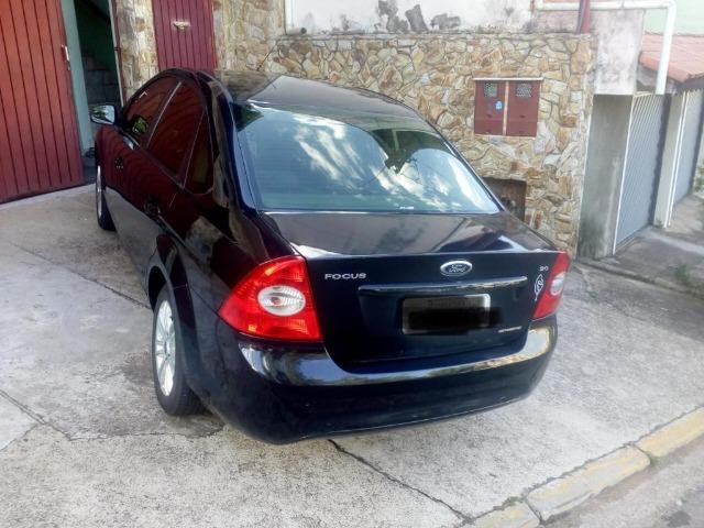 Ford Focus sedã em perfeito estado de conservação - Foto 6