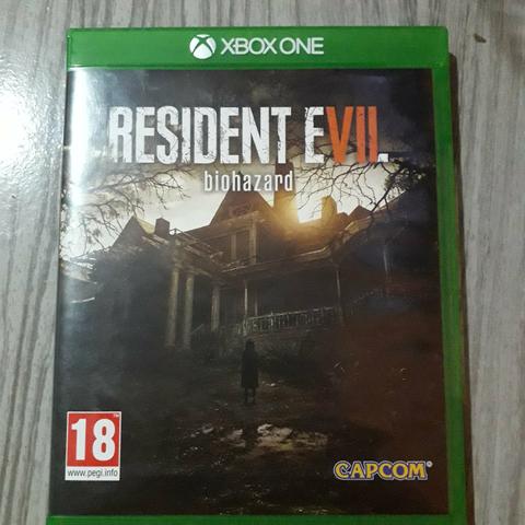 Troco resident evil por gta 5 ou vendo por 70 reais