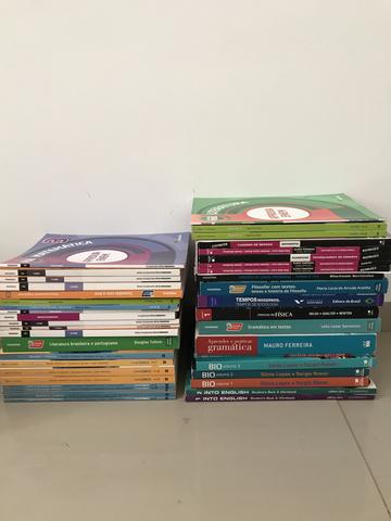 Livros escolares