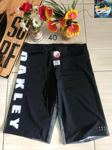 Bermudas elastano de secagem rápida