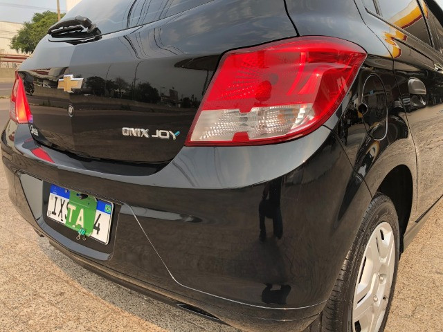 Gm Onix Joy 1.0 Completo Impecavel - Foto 11
