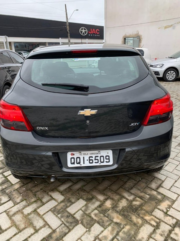 GM Onix Joy 1.0 8V 2019 - Apenas 40mil km - Foto 3