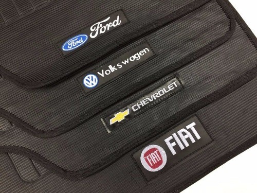 Tapete Universal Borracha 04 Peças - Gol / Pálio / Celta / Onix / Sandero / Hb20 / Civic