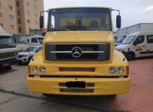 Caminhão Mercedes Benz L 1620 com Caçamba 2012