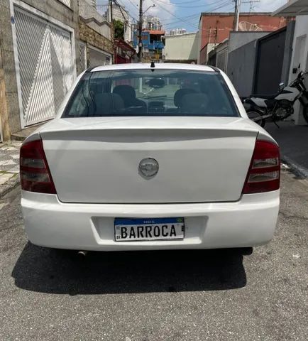 Veículo Chevrolet Astra Sedan, 2003, 4 portas, cor banca (22870