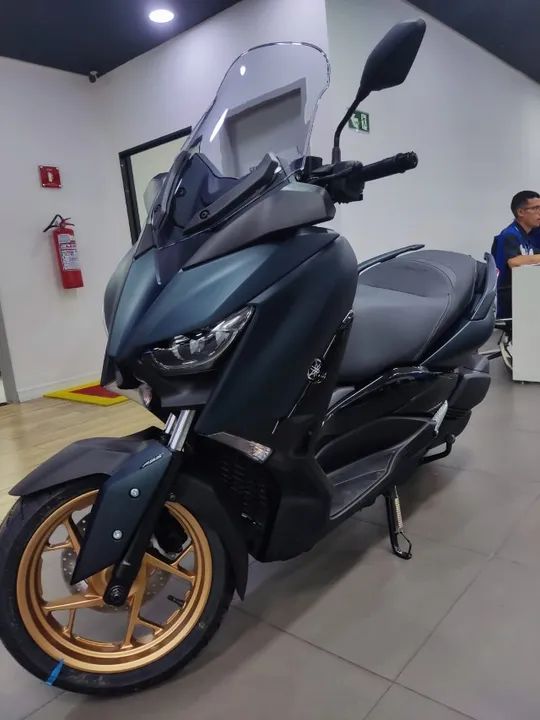 Xmax - À Vista.. não perco Negócio!!