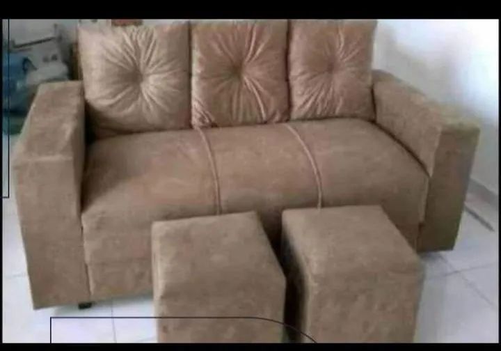 Sofá de 3 lugares com puffs  - Foto 4