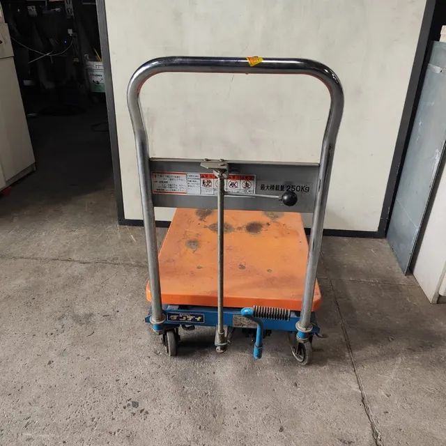 carrinho hidráulico pantografico - Foto 3