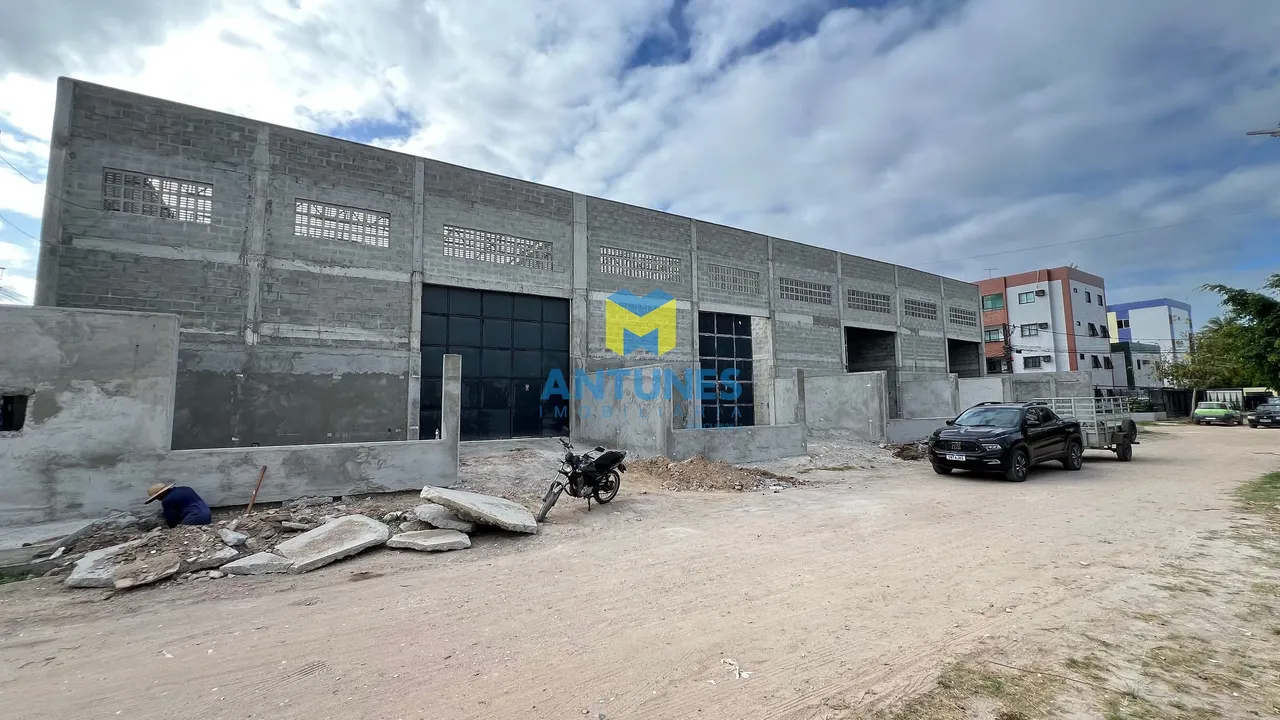 Alugue Imbiribeira, Galpão Novo com 520m². Piso usinado, obra conclui Janeiro.