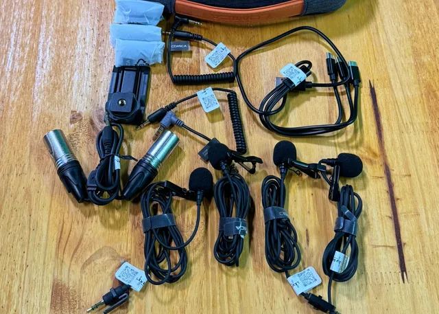 Microfone Lapela Quádruplo Digital Cômica BoomX-U QUA - Foto 2