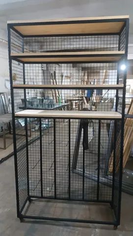 Prateleira estilo industrial 