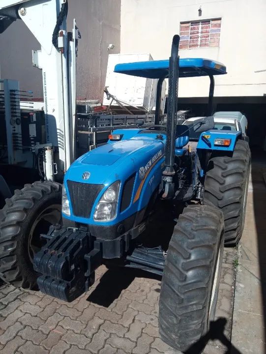Vende-se Trator New Holland TT75 - Ano 2020/2020