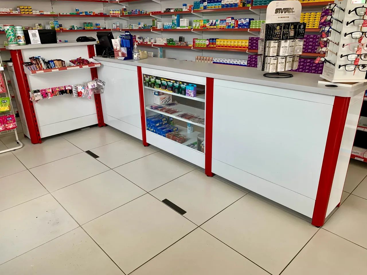 Prateleiras e Balcão para Comércio - Foto 2