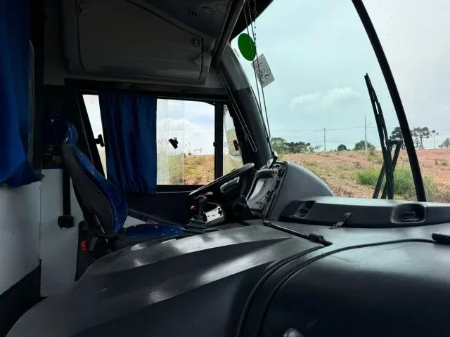 ONIBUS RODOVIARIO MERCEDES BENS COM AR CONDICIONADO  - Foto 7