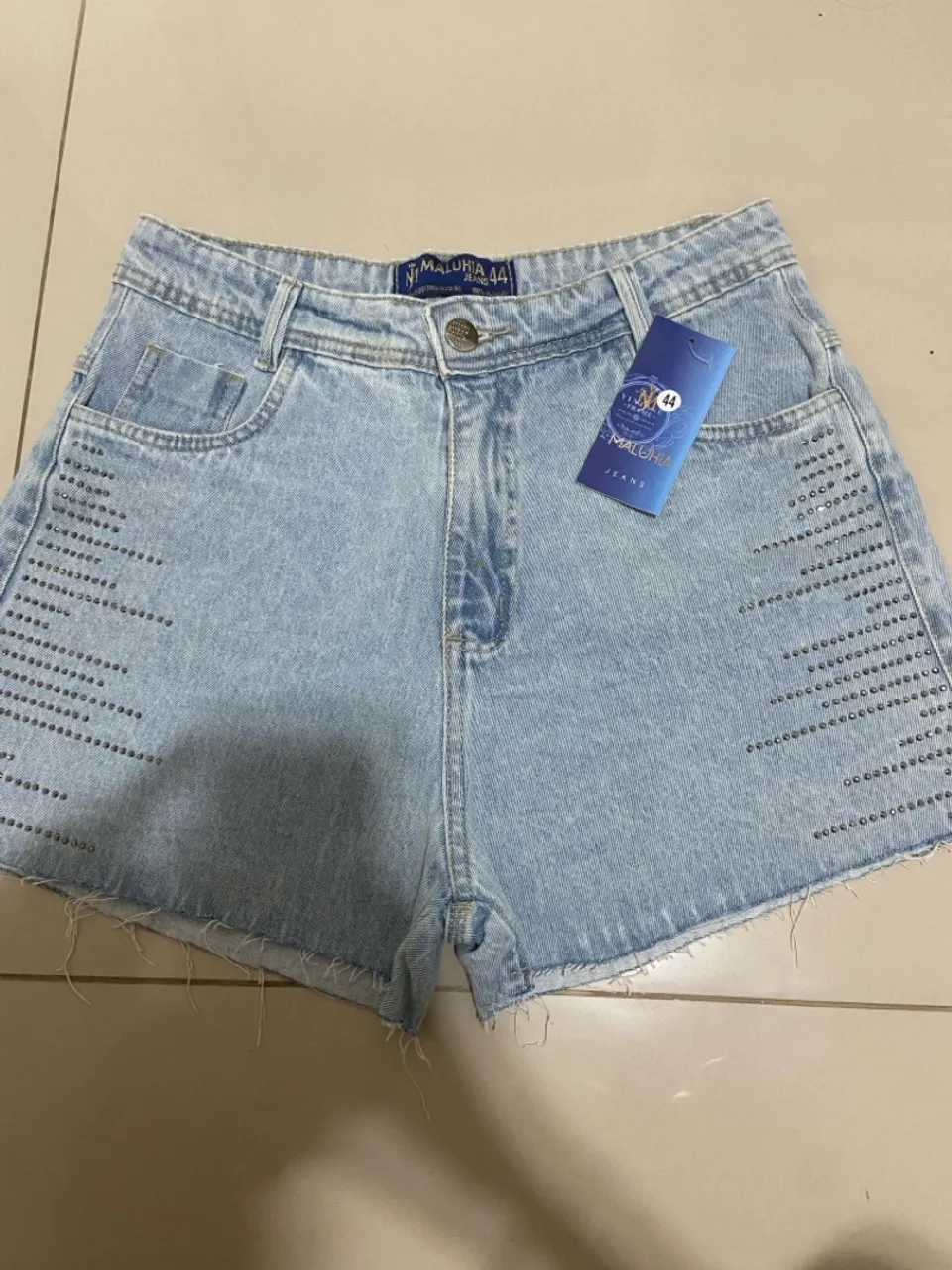 Shorts Jeans novo Maluha 42 com Detalhes