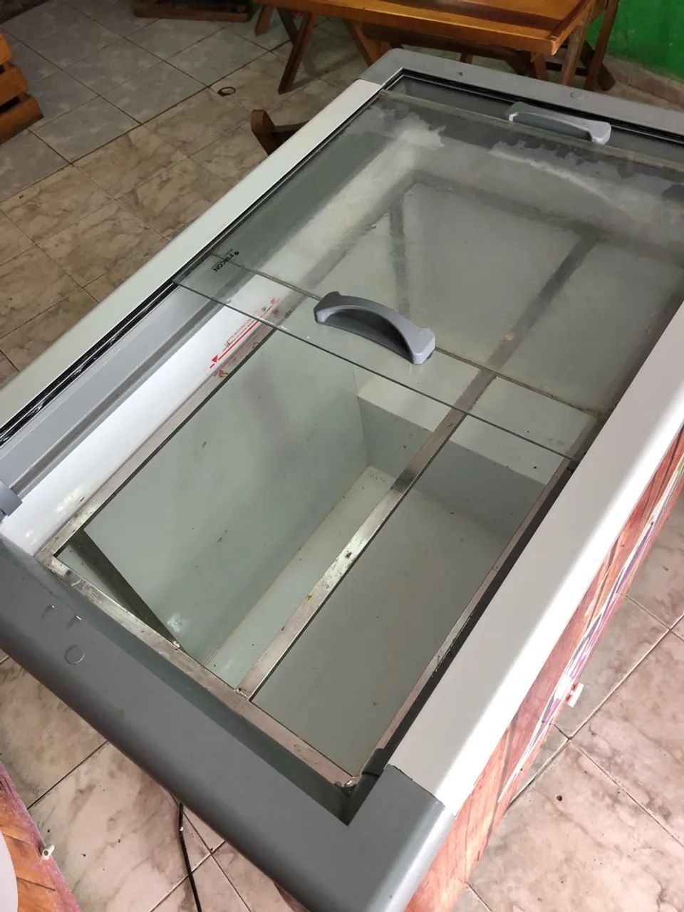 Freezer Fricon 311L em ótimo estado  - Foto 2